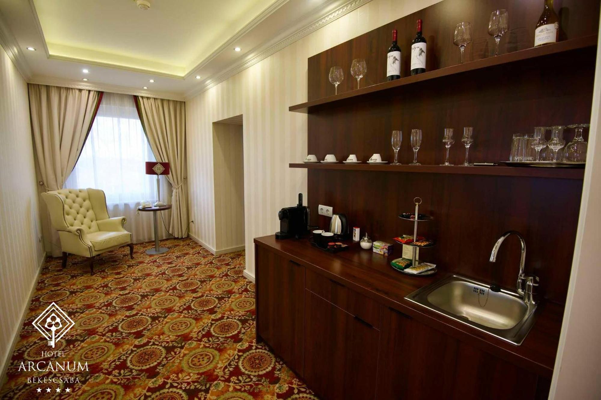 בקשצ'אבה Arcanum Hotel מראה חיצוני תמונה